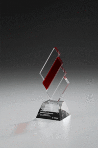 Award Ehrungspreis Glaspokal mit rotehm Kristallglas