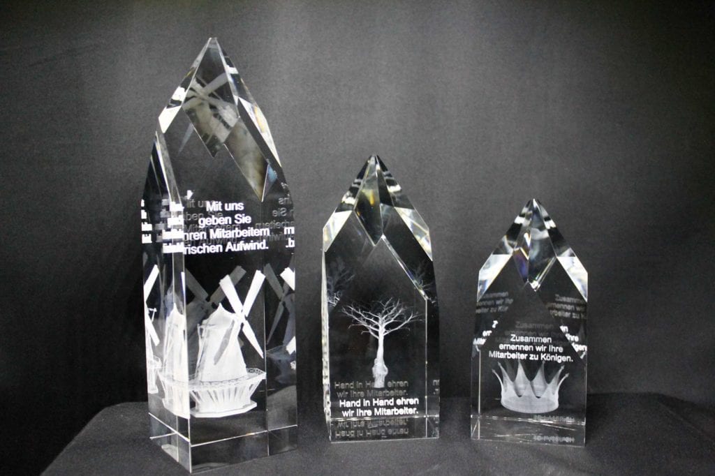 Auszeichnungen, Awards, Ehrungspreise, Glaspokale und Trophaaen fuer Firmen